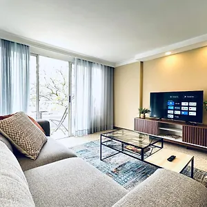  Apartamento Amplio Apartamento Frente Al Centro Comercial